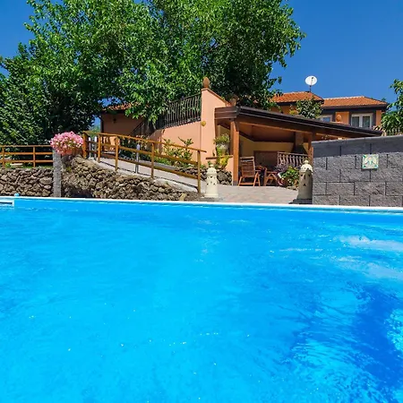 Villa Del Gelso Nel Parco Delletna *
